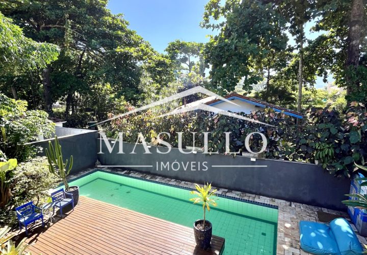 Casa a venda com 4 Suites na praia de maresias