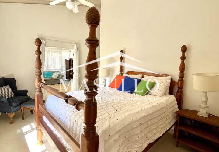 Casa a venda com 4 Suites na praia de maresias