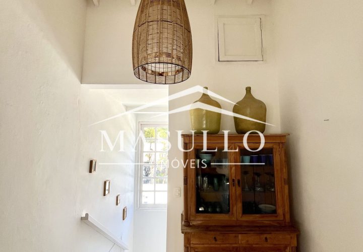 Casa a venda com 4 Suites na praia de maresias