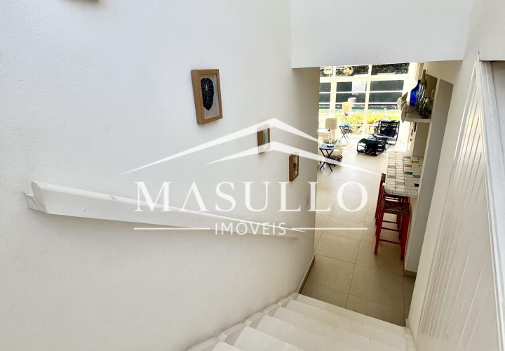 Casa a venda com 4 Suites na praia de maresias
