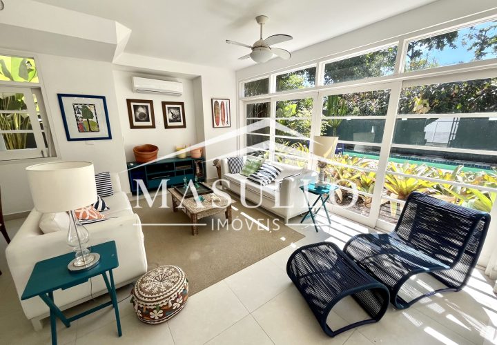 Casa a venda com 4 Suites na praia de maresias