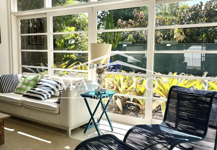 Casa a venda com 4 Suites na praia de maresias