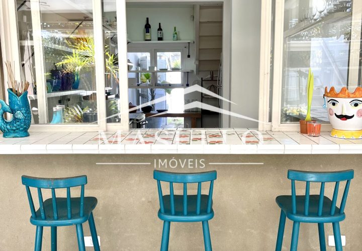 Casa a venda com 4 Suites na praia de maresias