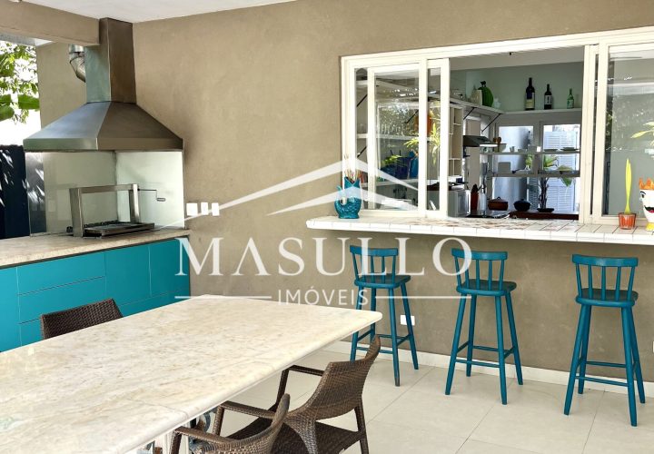 Casa a venda com 4 Suites na praia de maresias