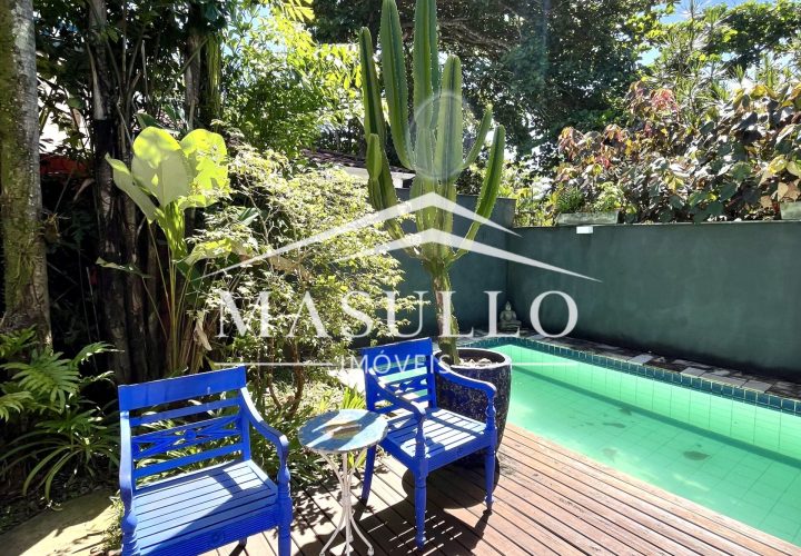 Casa a venda com 4 Suites na praia de maresias