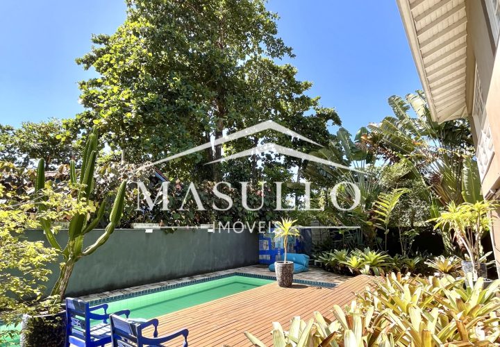 Casa a venda com 4 Suites na praia de maresias