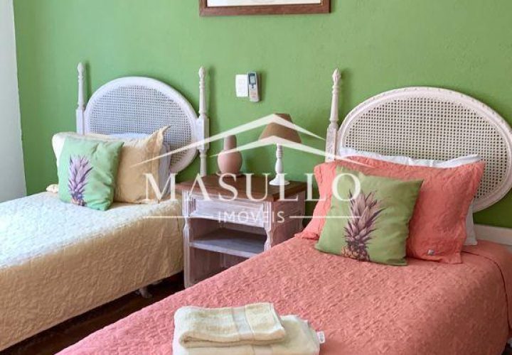 Casa com 4 suítes a venda na Praia de Maresias